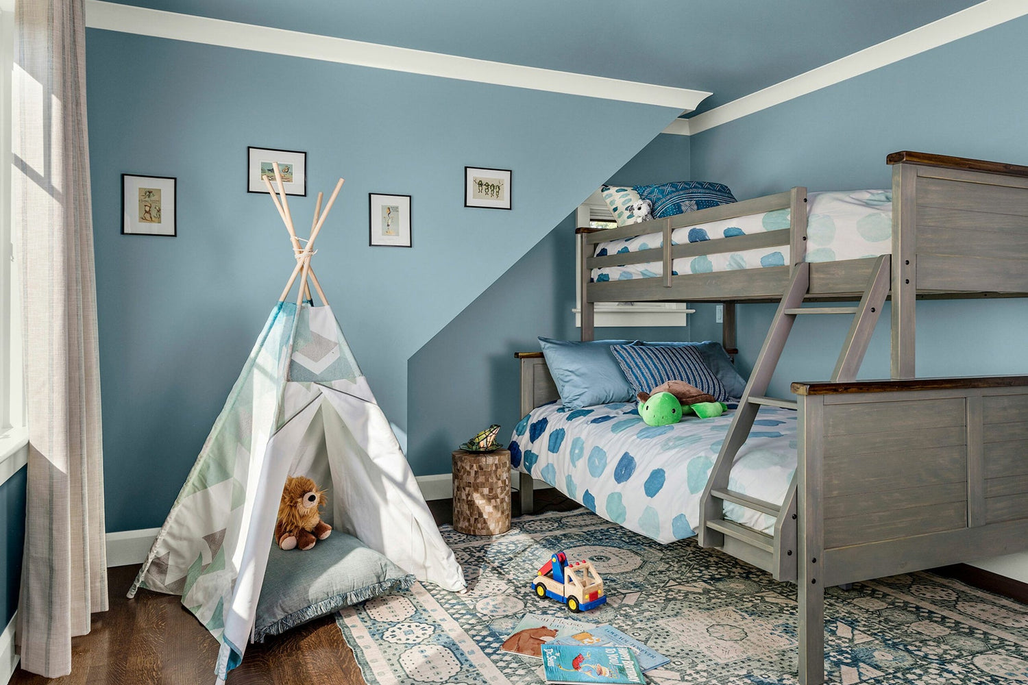 Kids furniture